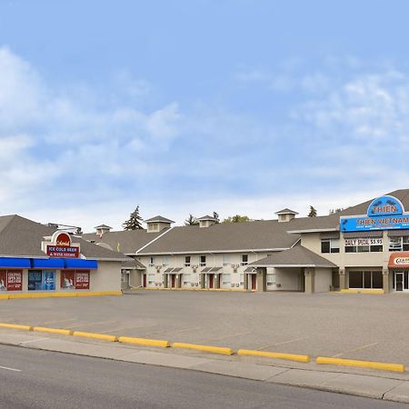 Colonial Square Inn & Suites Saskatoon Kültér fotó